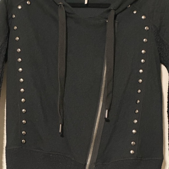 Free‎ People MOTO Black Studded Hoodie Jacket With Zipper Size Small - Picture 9 of 16